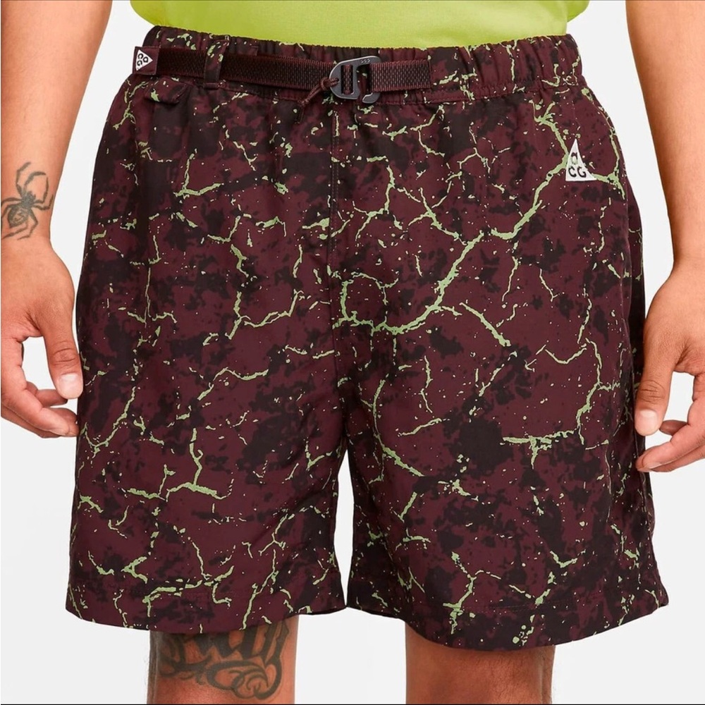 Men’s Nike ACG Print Trail Shorts Hiking FB8091-227 Earth Size Small NEW